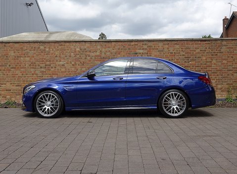 Mercedes-Benz C Class C63 Saloon 20