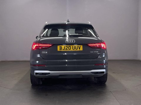 Audi Q3 1.5 TFSI CoD 35 Sport SUV 5dr Petrol Manual Euro 6 (s/s) (150 ps) 7