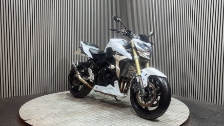Suzuki GSR750 2011 ONLY 24K SPORTS EXHAUST LONG MOT NAKED BIKE 3