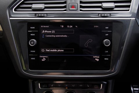 Volkswagen Tiguan R-LINE TECH TDI DSG 27