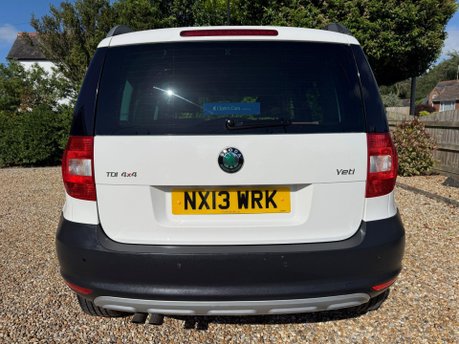 Skoda Yeti 2.0 TDI SE 4WD Euro 5 5dr 9