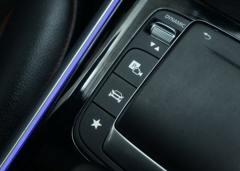 Mercedes-Benz GLB 1.3 GLB200 AMG Line (Premium 2) SUV 5dr Petrol 7G-DCT Euro 6 (s/s) (163 ps) 34