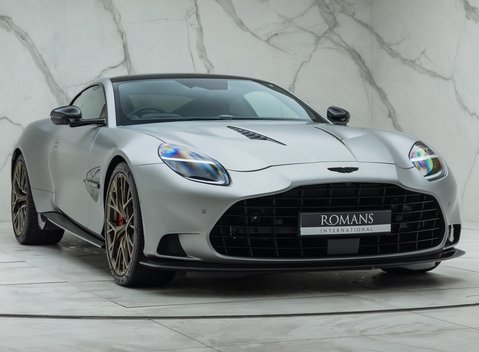 Aston Martin Vanquish V12 9