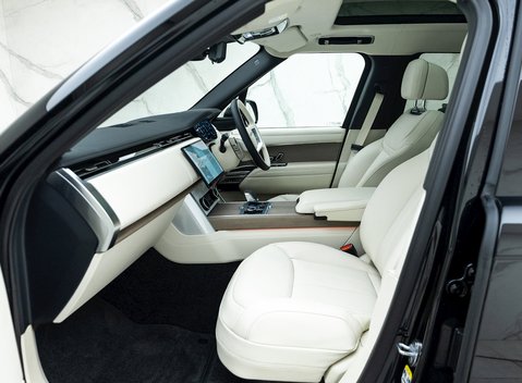 Land Rover Range Rover P530 First Edition 17