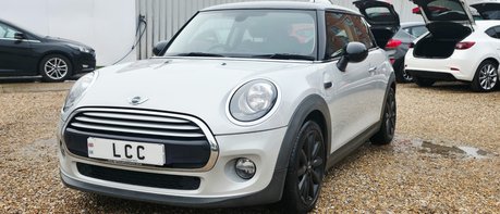 Mini Hatch COOPER.. 6 SERVICES.. ONLY £20 ROAD TAX.. STUNNING EXAMPLE 1