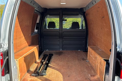 Volkswagen Caddy C20 102 ps Tdi Highline Panel Van - No VAT - Sat Nav 13