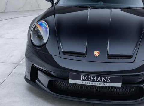 Porsche 911 GT3 TOURING (992) 33