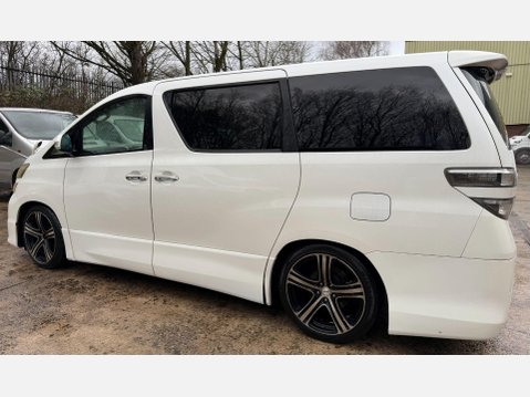 Toyota Vellfire AUTO - IMPORT 28