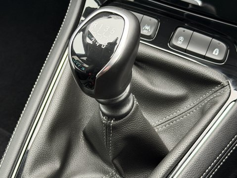 Vauxhall Grandland 1.2 Turbo GS Line 5dr 27