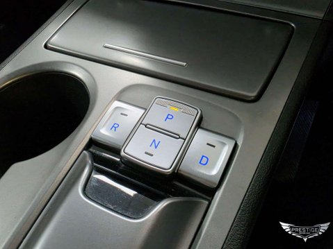 Hyundai KONA 64kWh Premium Auto 5dr (10.5kW Charger) 33