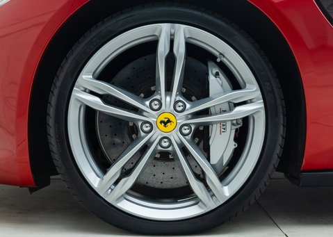 Ferrari GTC4 Lusso V12 