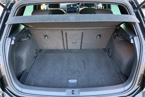 Volkswagen Golf GTI PERFORMANCE TSI DSG - PANORAMIC SUNROOF  55