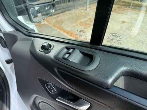 Ford Transit Custom 340 TREND P/V L1 H1 29