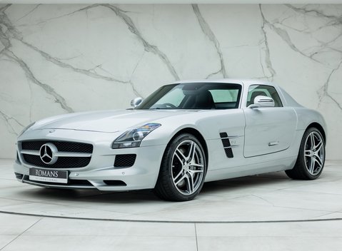 Mercedes-Benz SLS AMG 1