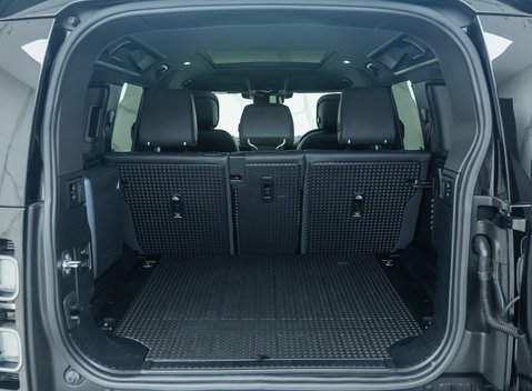 Land Rover Defender 110 V8 Carpathian Edition 38