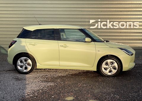 Suzuki Swift MOTION 7