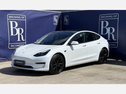 Tesla Model 3 Saloon 4dr Electric Auto RWD (241 bhp) 9