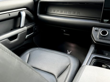 Land Rover Defender V8 58