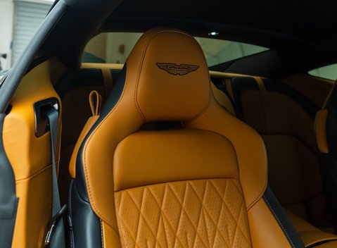 Aston Martin DB12 V8 14