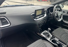 Kia Xceed 1..5 GT-LINE 27