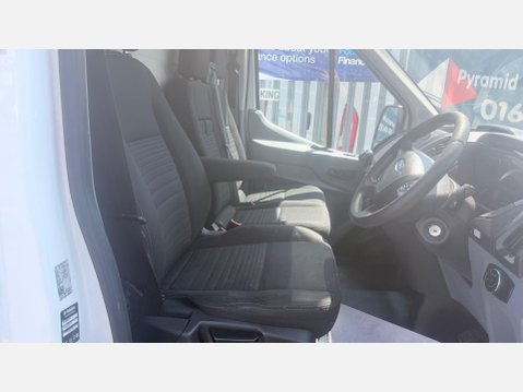 Ford Transit 2.0 350 EcoBlue FWD L2 H3 Euro 6 5dr 8