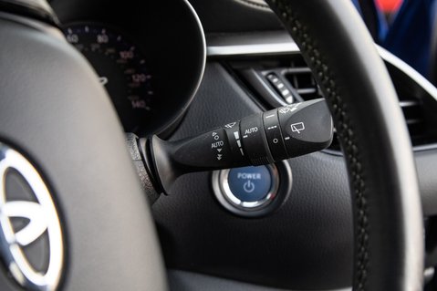 Toyota C-HR DESIGN 18