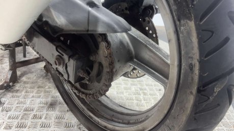 Kawasaki GPZ 2000 ONLY 20K CLEAN PROJECT BIKE SPARES OR REPAIR 500CC 11