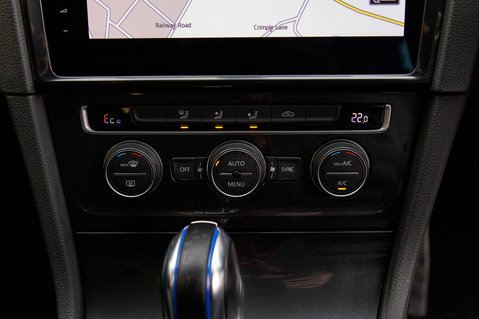 Volkswagen Golf E-GOLF 40