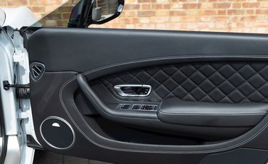 Bentley Continental GT V8 S Convertible 21
