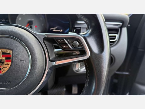 Porsche Macan 3.0 Macan S Semi-Auto 4WD 5dr 36