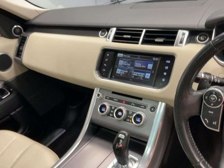 Land Rover Range Rover Sport 3.0 Range Rover Sport HSE SDV6 Auto 4WD 5dr 17