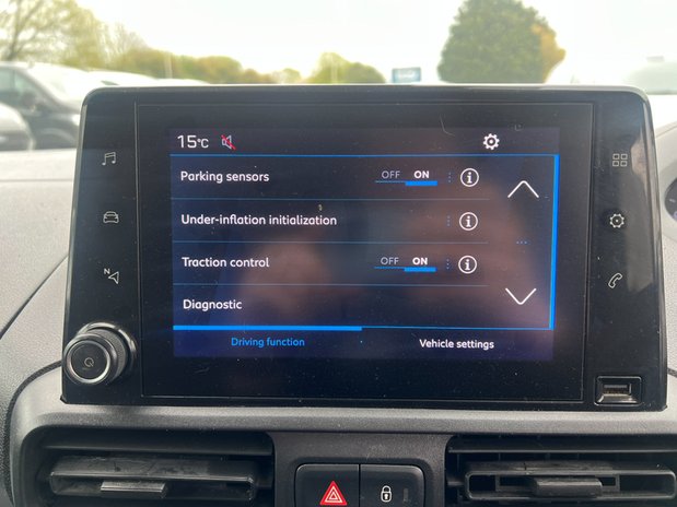 Peugeot Partner LWB L2H1 Low Roof Professional Air Con EURO 6 NO VAT 32