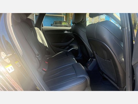 Audi RS3 2.5 RS 3 Sportback Nav Quattro Semi-Auto 4WD 5dr 7