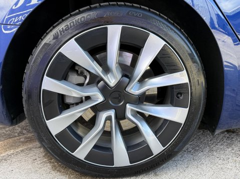 Tesla Model 3 Saloon 4dr Electric Auto RWD (208 ps) 15