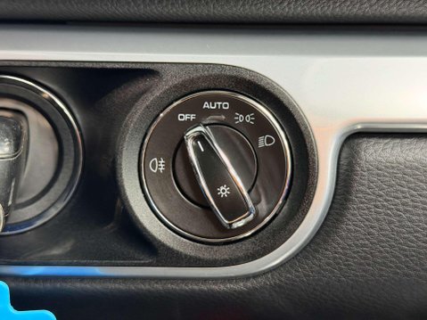 Porsche 718 Cayman 2.0T Coupe 2dr Petrol PDK Euro 6 (s/s) (300 ps) 46