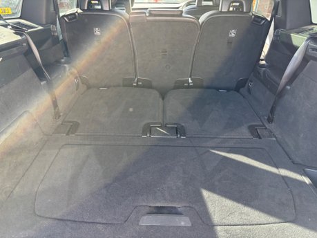 Volvo XC90 2.0 D5 Momentum SUV 5dr Diesel Geartronic 4WD Euro 6 (s/s) (225 ps) 16