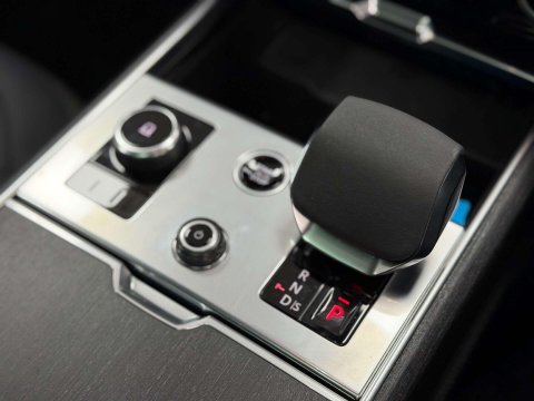 Land Rover Range Rover 3.0 P440e 38.2kWh SE SUV 5dr Petrol Plug-in Hybrid Auto 4WD Euro 6 (s/s) (4 62