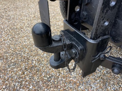 Land Rover Defender 2.4 TDCi Pickup 2dr Diesel Manual 4WD SWB Euro 4 (122 bhp) 26