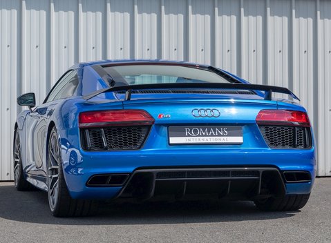 Audi R8 V10 Plus 3
