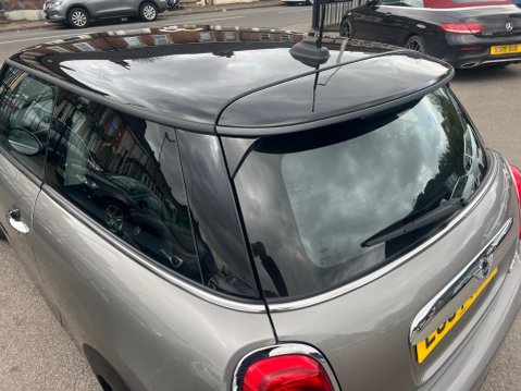 Mini Hatch 1.5 Cooper Euro 6 (s/s) 3dr 15