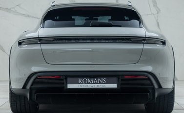 Porsche Taycan 4S CROSS TURISMO 5