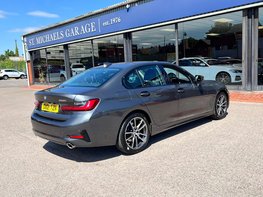 BMW 3 Series 2.0 320i Sport Auto 4dr 8