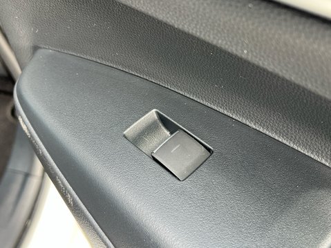 Suzuki Swace MOTION 37