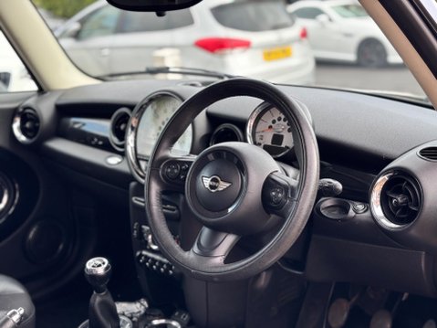 Mini Clubman 1.6 Cooper D Euro 5 (s/s) 5dr 11