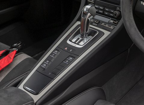 Porsche 911 GT3 (991.2) 20