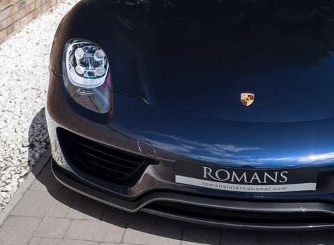 Porsche 918 Spyder Weissach 24