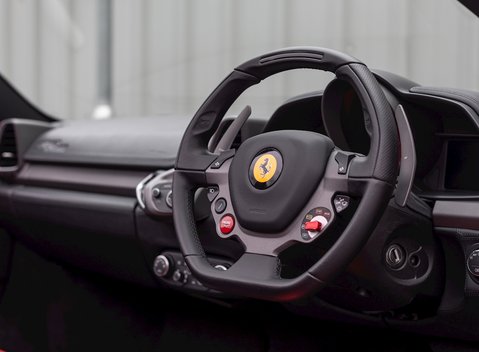 Ferrari 458 Spider 13