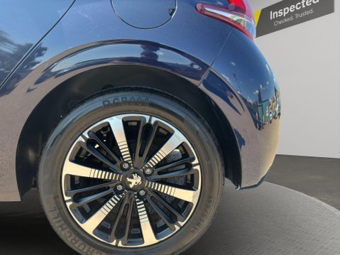 Peugeot 208 1.2 PureTech Tech Edition Euro 6 (s/s) 5dr 63