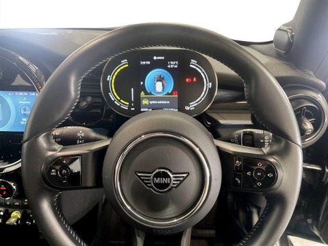 Mini Hatch Cooper SE 32.6kWh Level 3 Hatchback 3dr Electric Auto (184 ps) 13