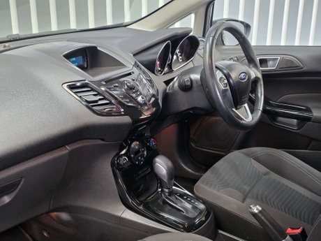 Ford Fiesta 1.6 Zetec Hatchback 5dr Petrol Powershift Euro 5 (105 ps) 7